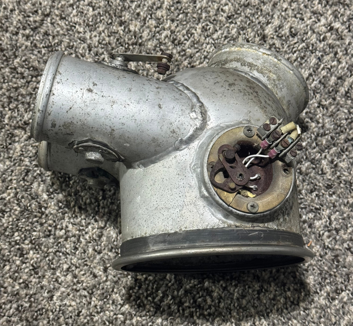 5316502-2 Cessna 340 Plenum Assy