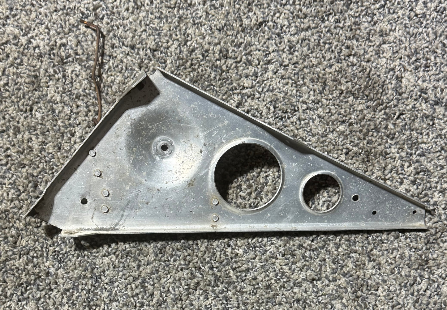 1261444-2 C-210L Elevator Support W/ Rudder Trim Shaft