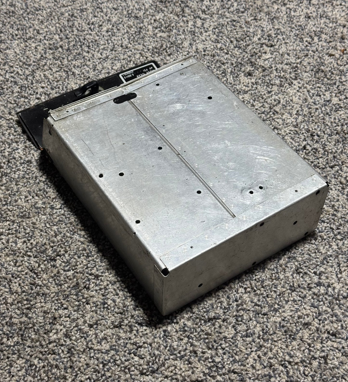 0713375-2 C-182T Glove Box Assy W/ Door