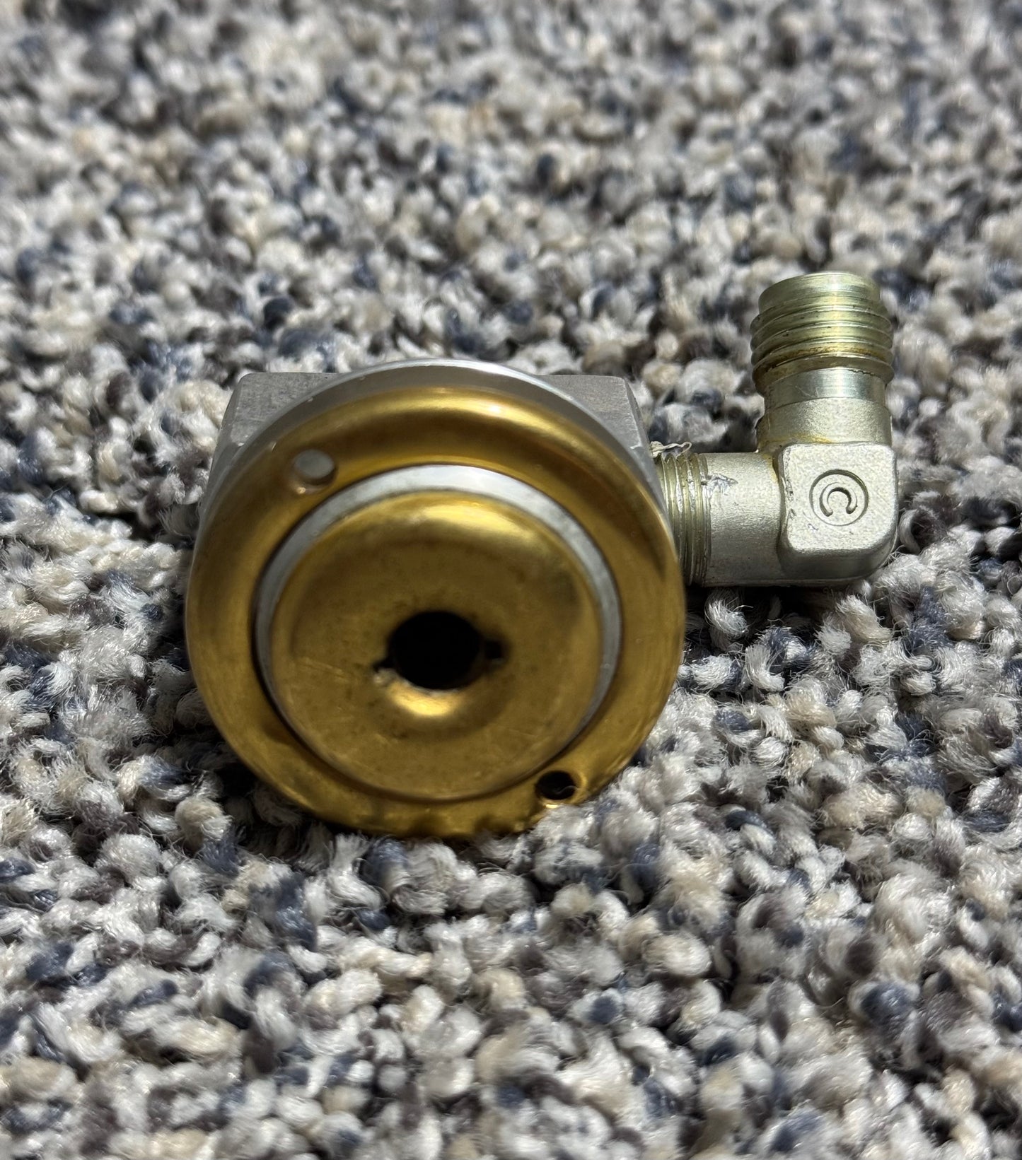 23599-10 PA-31T Oxygen Outlet Elbow Fitting