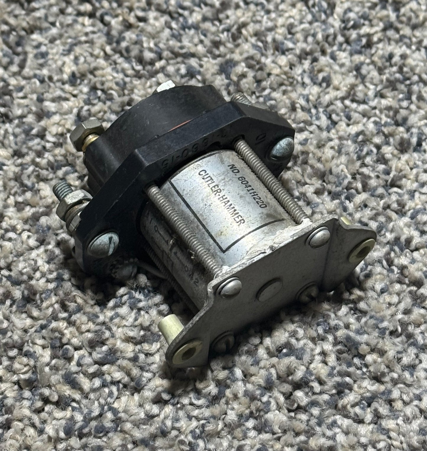 6041H220 Cutler Hammer Relay (28 Volts)