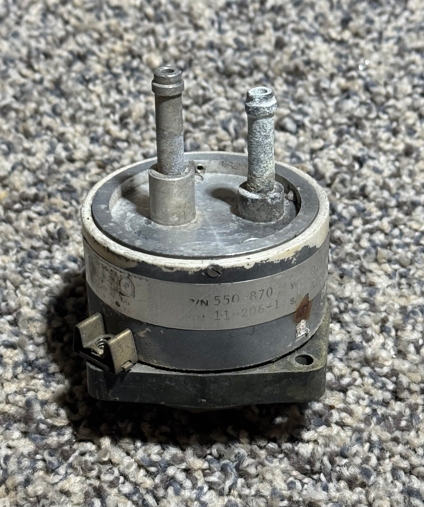 P/N 550-870 UMA Dual Cabin Altitude Meter