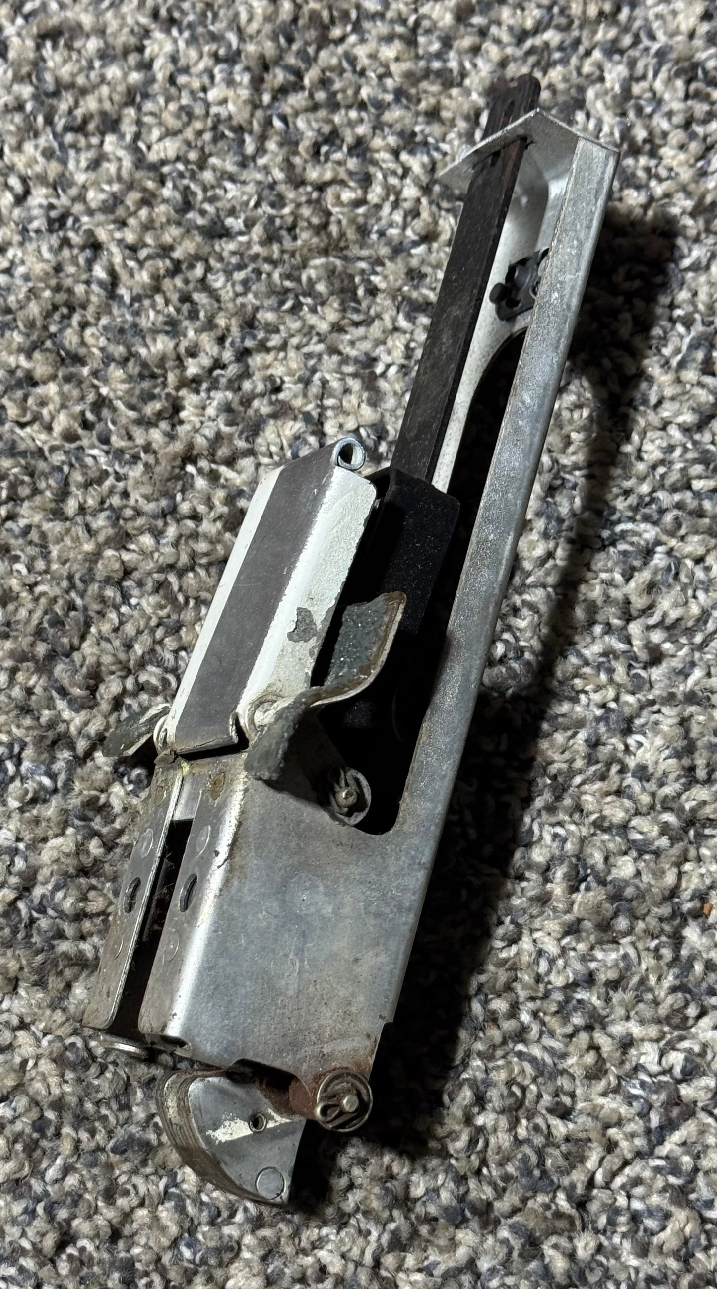 68188-000 PA-28-160 Cabin Door Latch Assembly