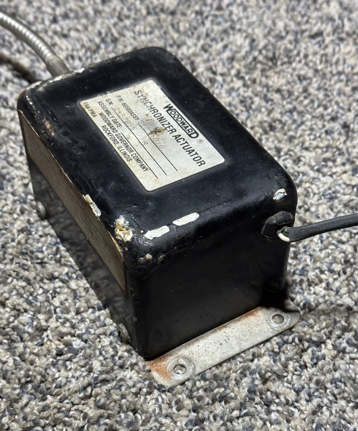 5485-016 Woodward Synchronizer Actuator (Small Dents)