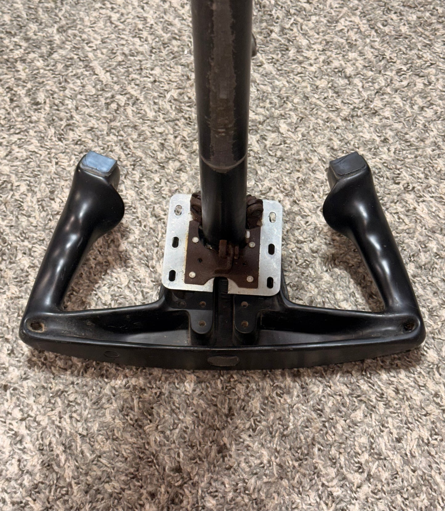 1260243-1 Cessna P210N Control Wheel Assembly