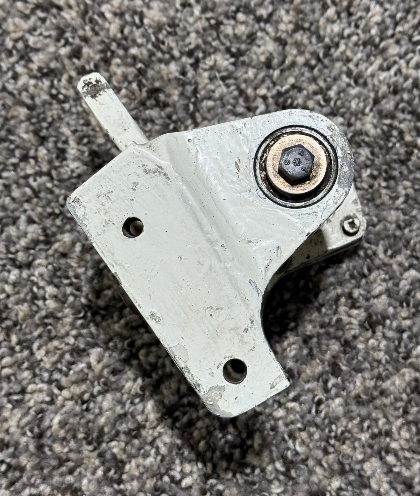 285-220401-7 Elevator Support LH Inboard Hinge