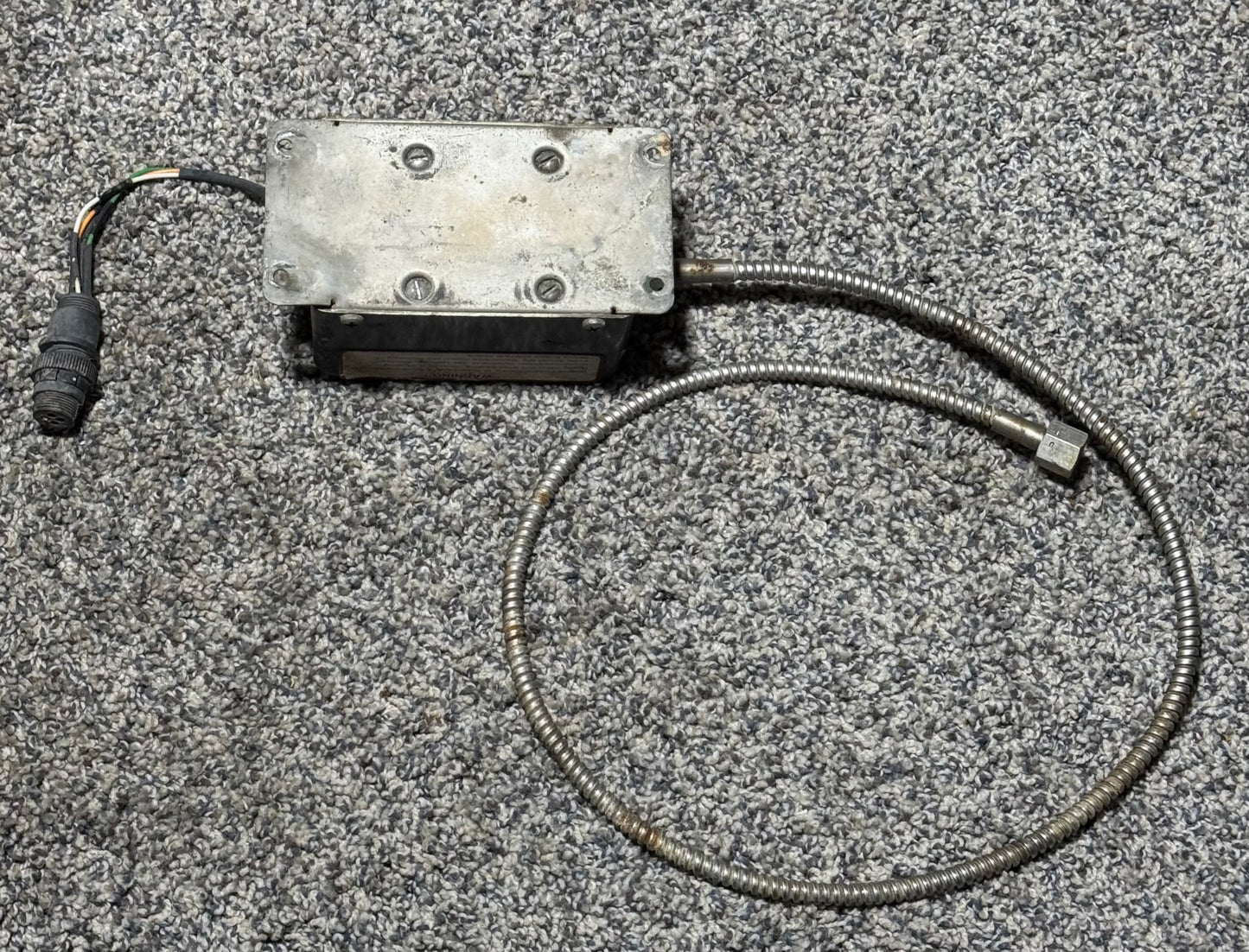 5485-016 Woodward Synchronizer Actuator (Small Dents)