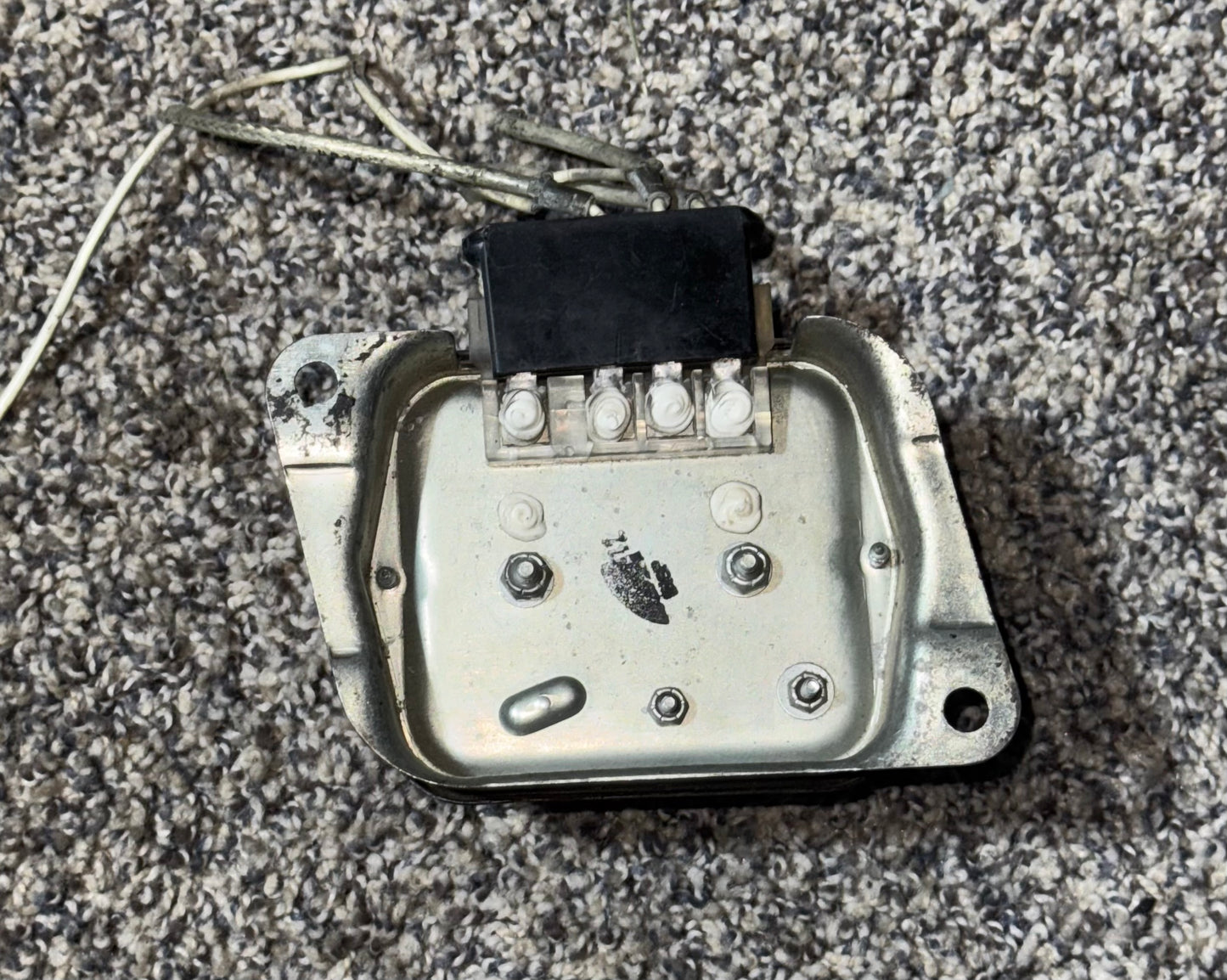 0750216-1 C-210 Voltage Regulator