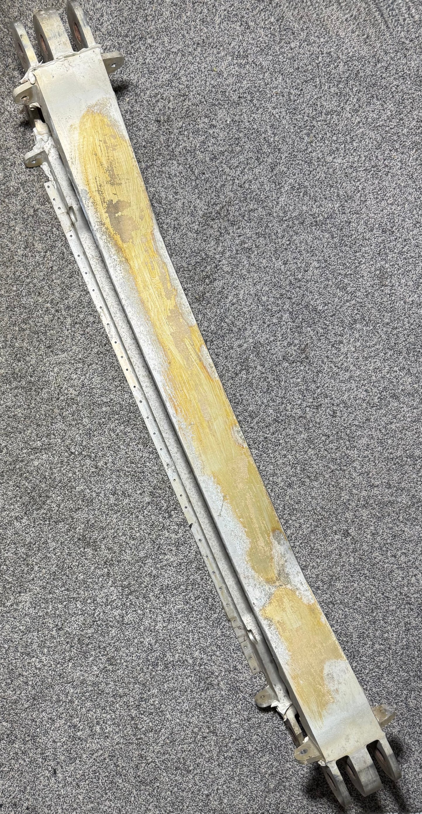1210702-11 C-T210M Carry Thru Spar Assembly