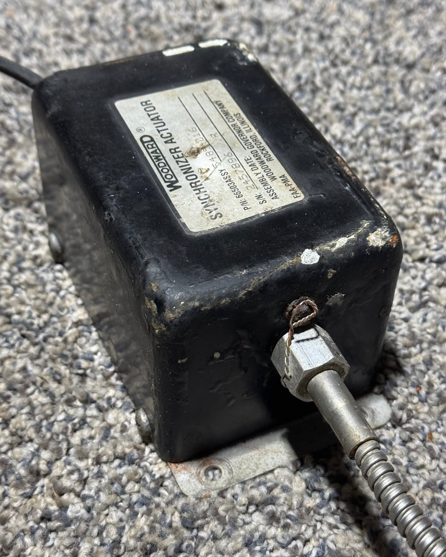 5485-016 Woodward Synchronizer Actuator (Small Dents)