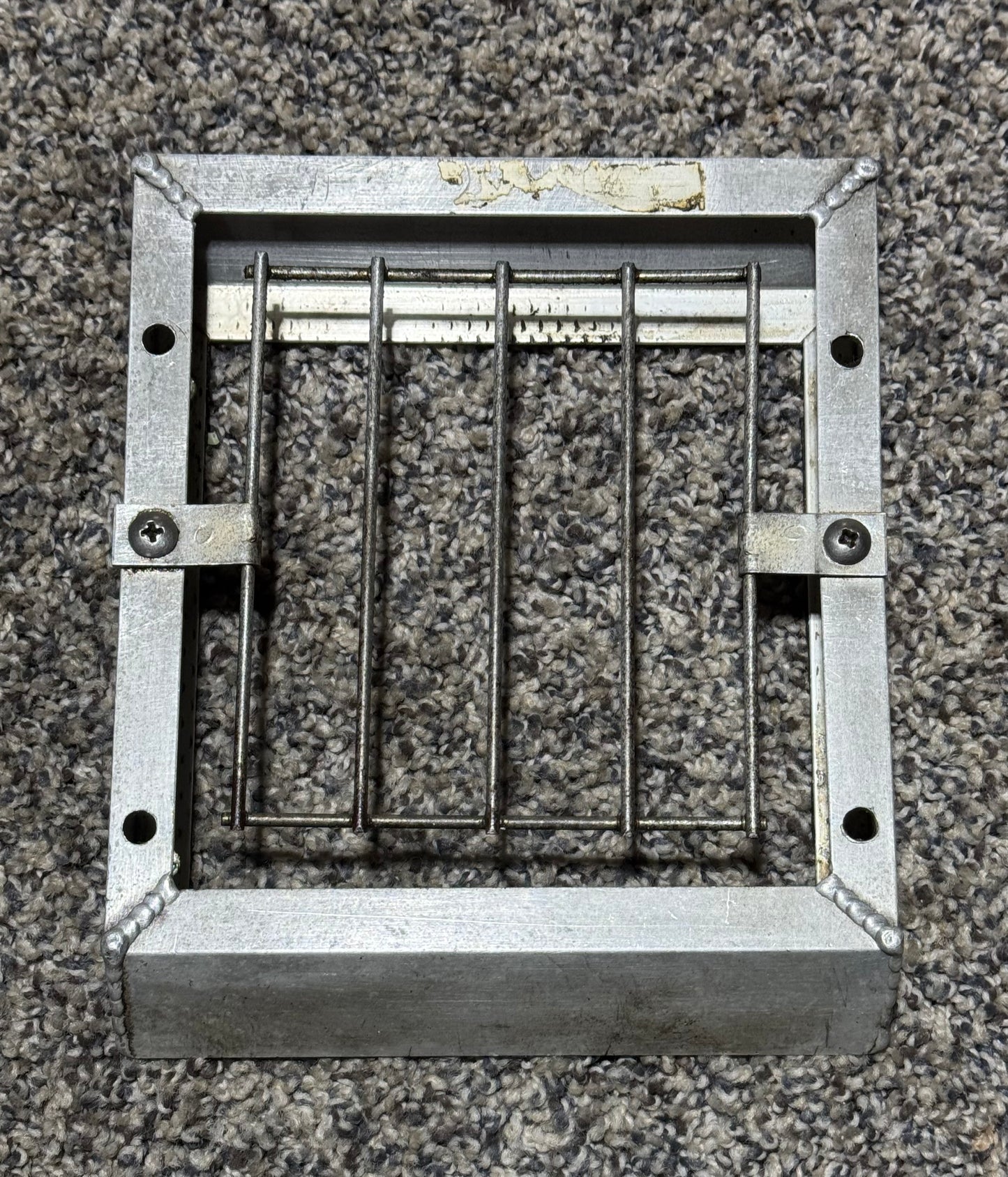 BA-5110 C-210L Air Filter Bracket