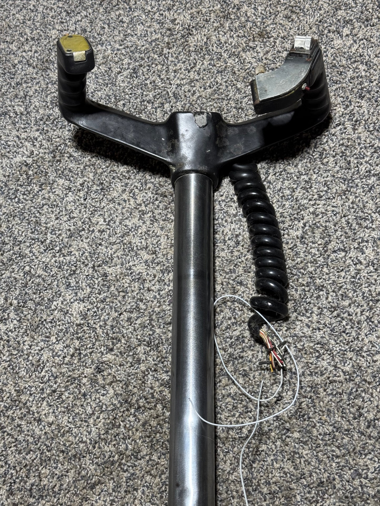 43052-004 PA-31T Control Wheel LH/RH W/ Switch