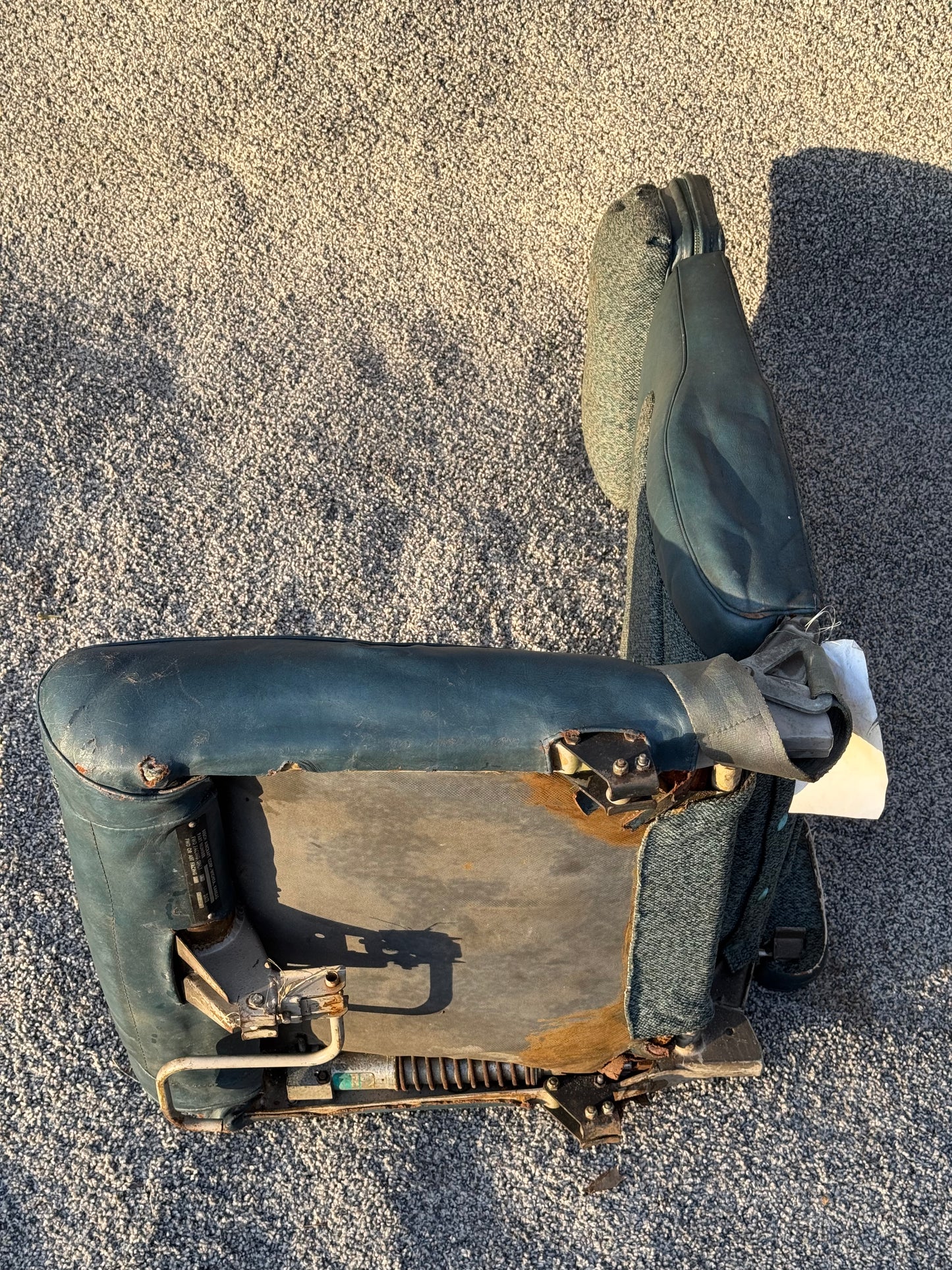 96-534072-5 Beechcraft A-36 Bonanza Seat