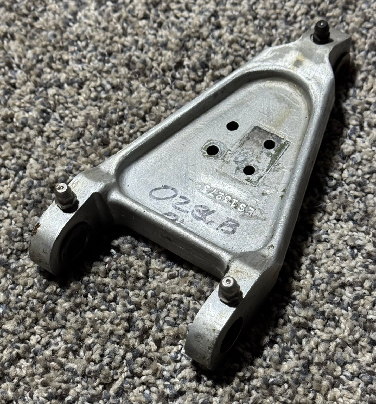 ES13273-4 Aero Commander 680FL Scissor Lower Main Gear