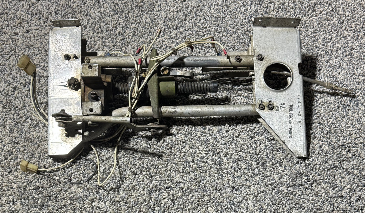 C301002-0203 Cessna 177RG Flap Actuator W/ Bracket And Supports