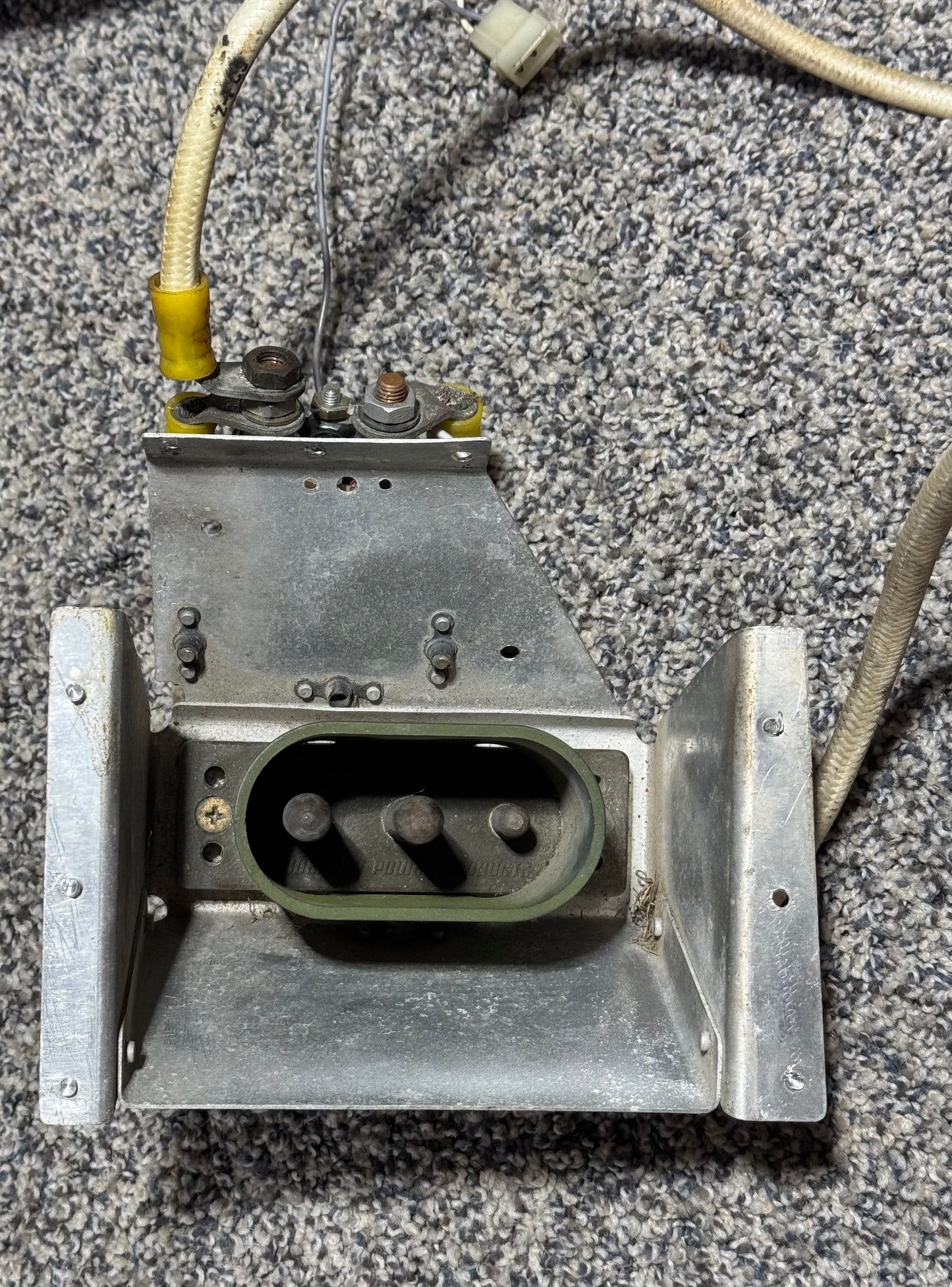 MS3506-1 Anderson Power Products External Power Receptacle (28 volts)