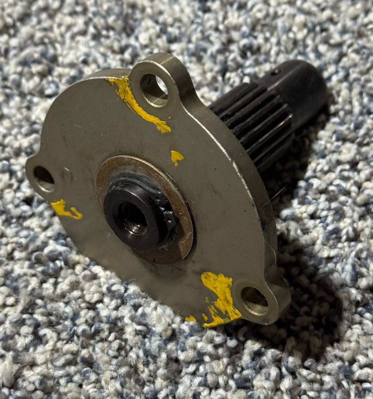 1281018-1 C-182, 210 Cap Actuator Shaft