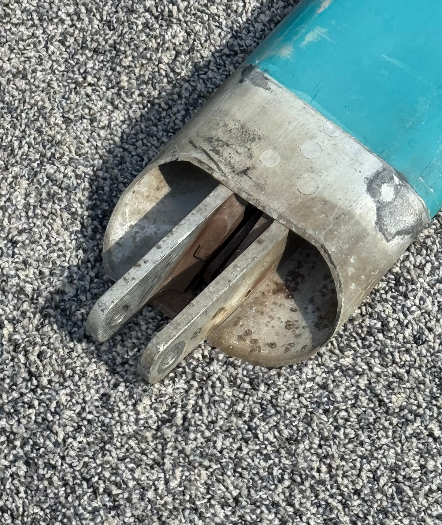 1227000-1 C-210 LH Wing Strut Assy