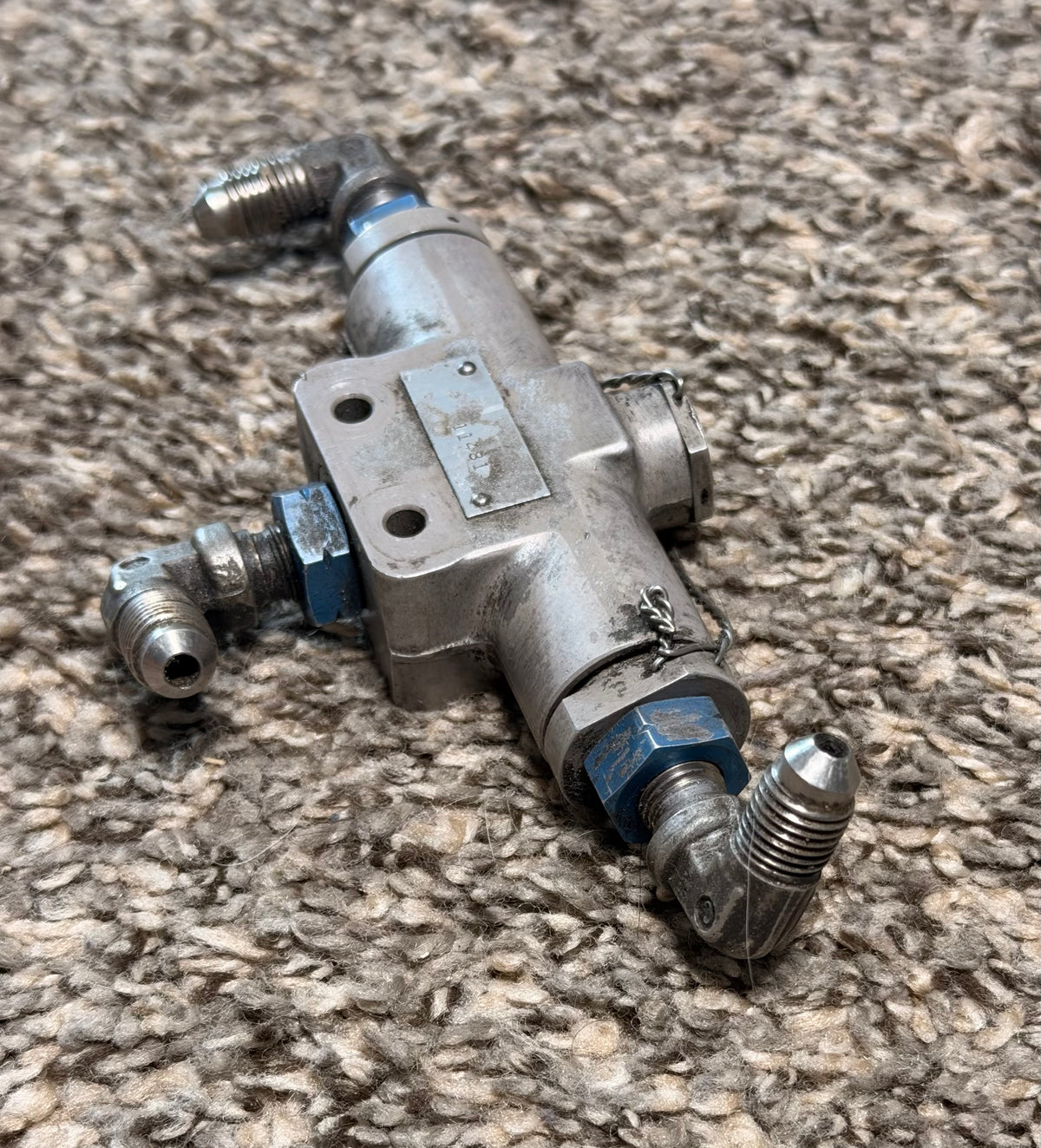 HP567101-4 Learjet 23 Directional Shuttle Valve Assy