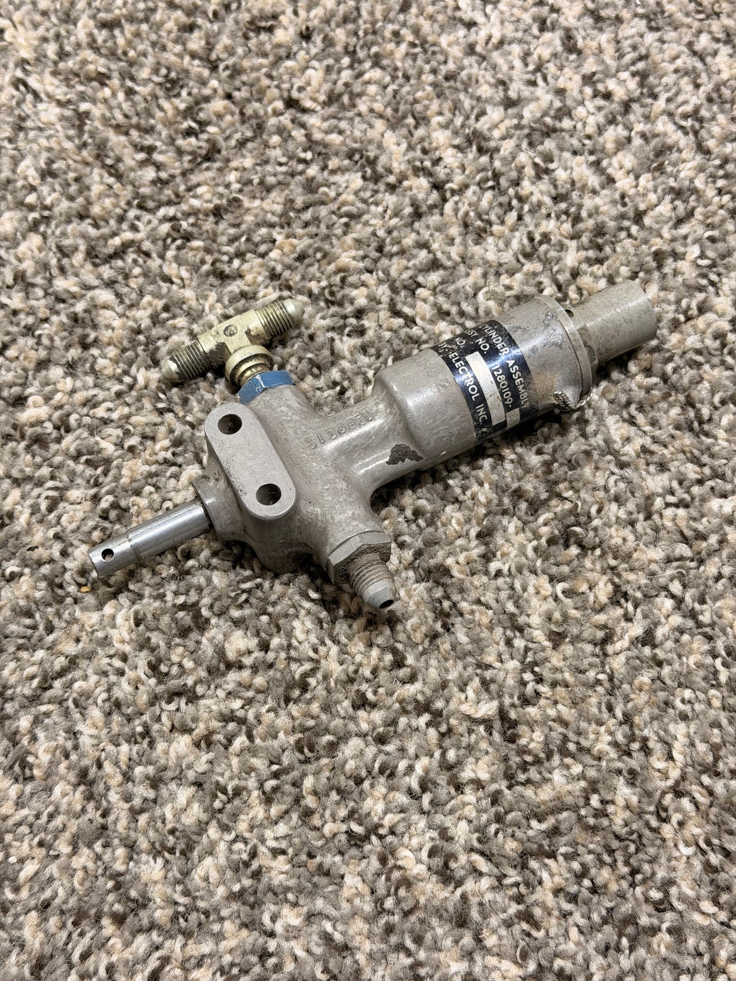 1280109-1 Cessna 210 Electrol Lock Cylinder Assy
