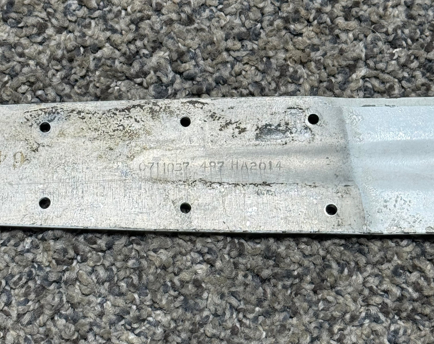 0711037-17 (0711037-497) Cessna 182 Upper LH Cabin Door Hinge Assy