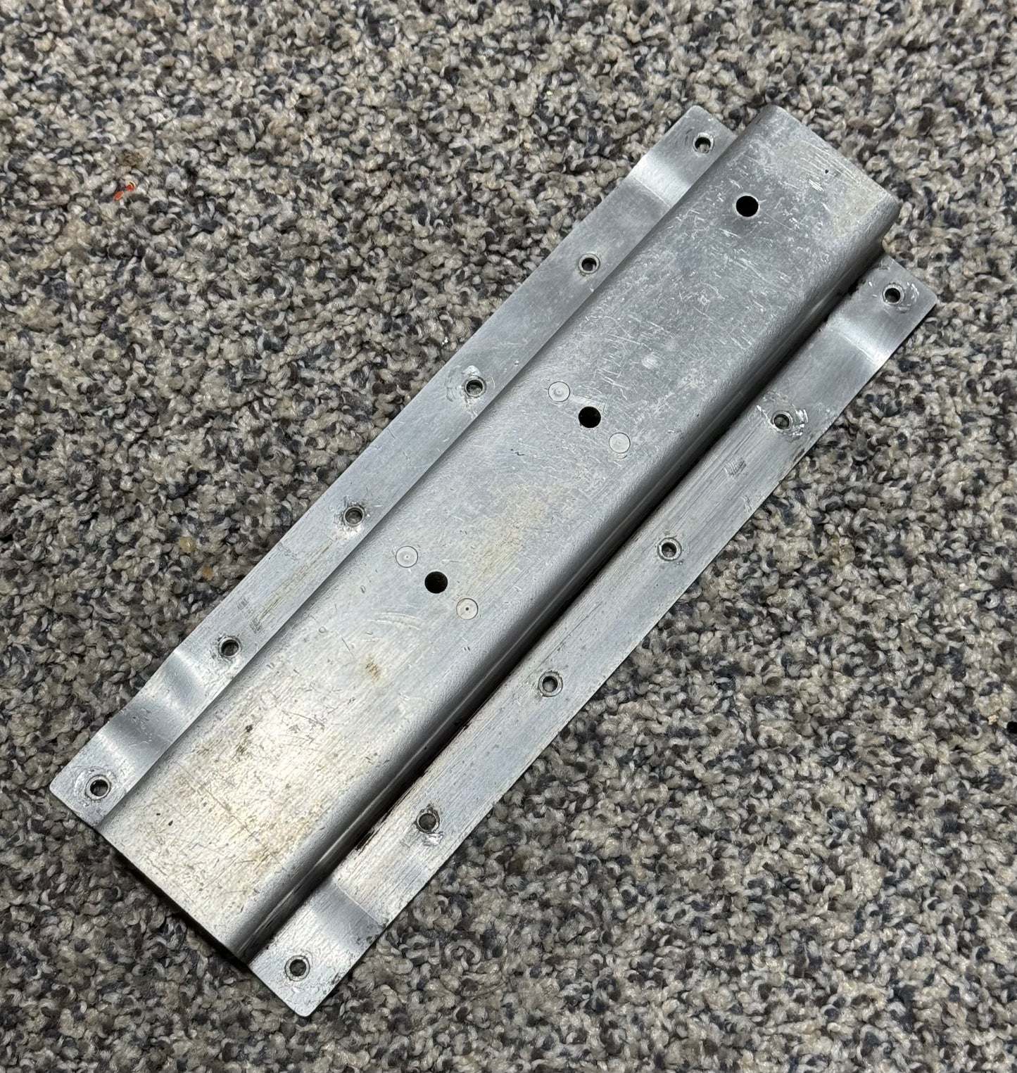 2213014-1 C-R182 Nose Gear Upstop Assy