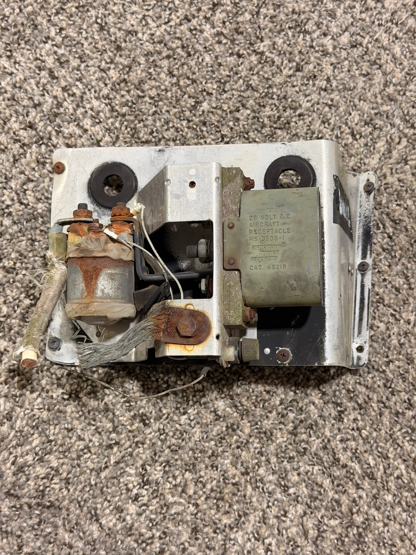 MS3506-1 Anderson Power Products External Power Receptacle (28 volts)