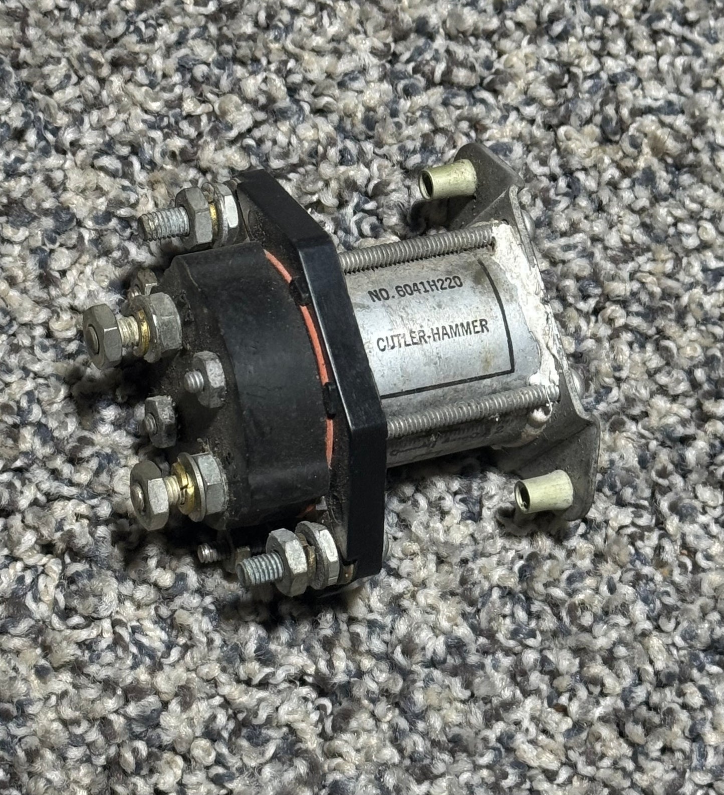 6041H220 Cutler Hammer Relay (28 Volts)