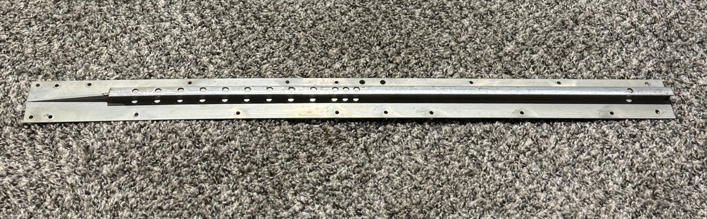 2414002-2 Cessna-172RG RH Seat Rail Track