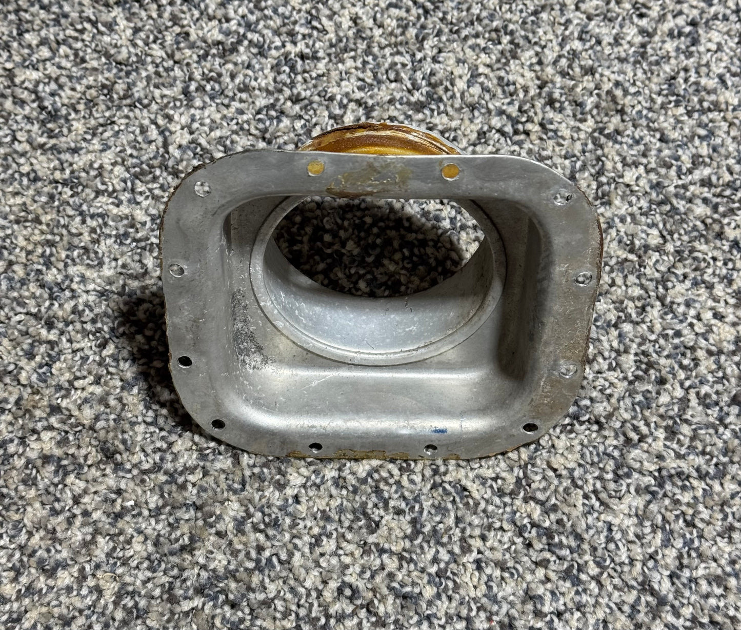 0713135-1 C182 Outside Air vent Door w/ Inlet Assy