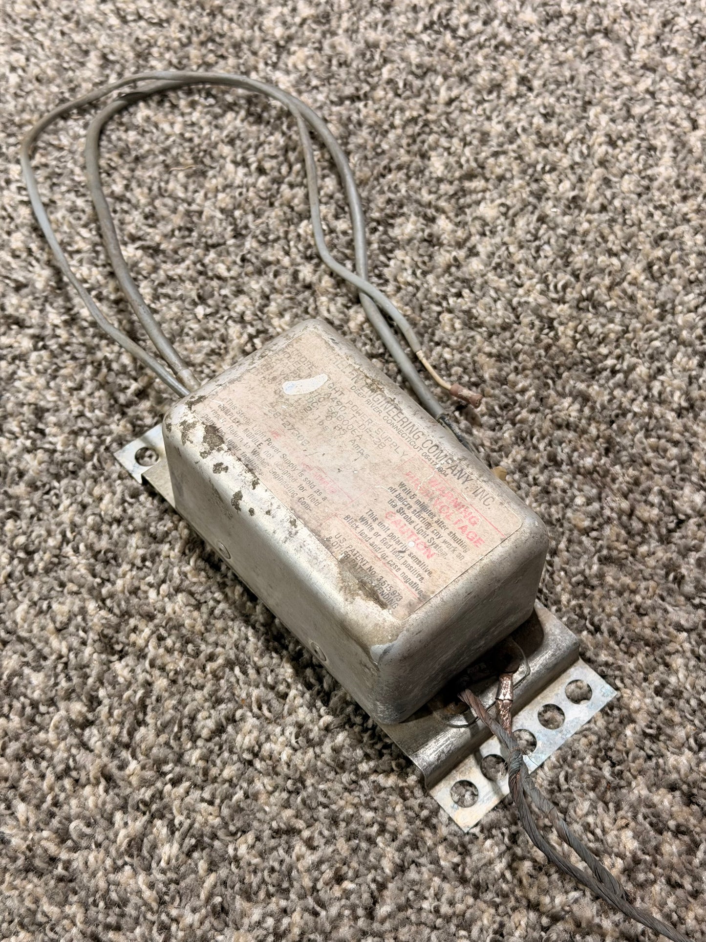 A490-T-DF-28 Whelen Strobe Light Power Supply