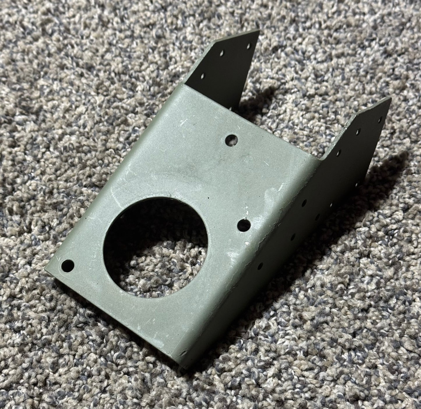 1213433-17 C-210 Support Bracket