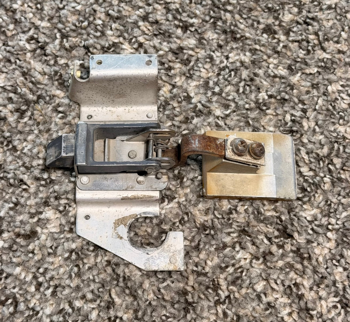 S1359-6 Cessna 177 Baggage Door Latch Assy