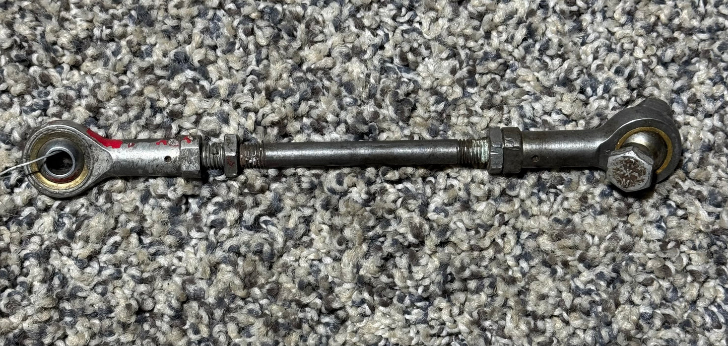 1432003-1 Cessna 336 RH Rudder Actuator Link Bellcrank Assembly