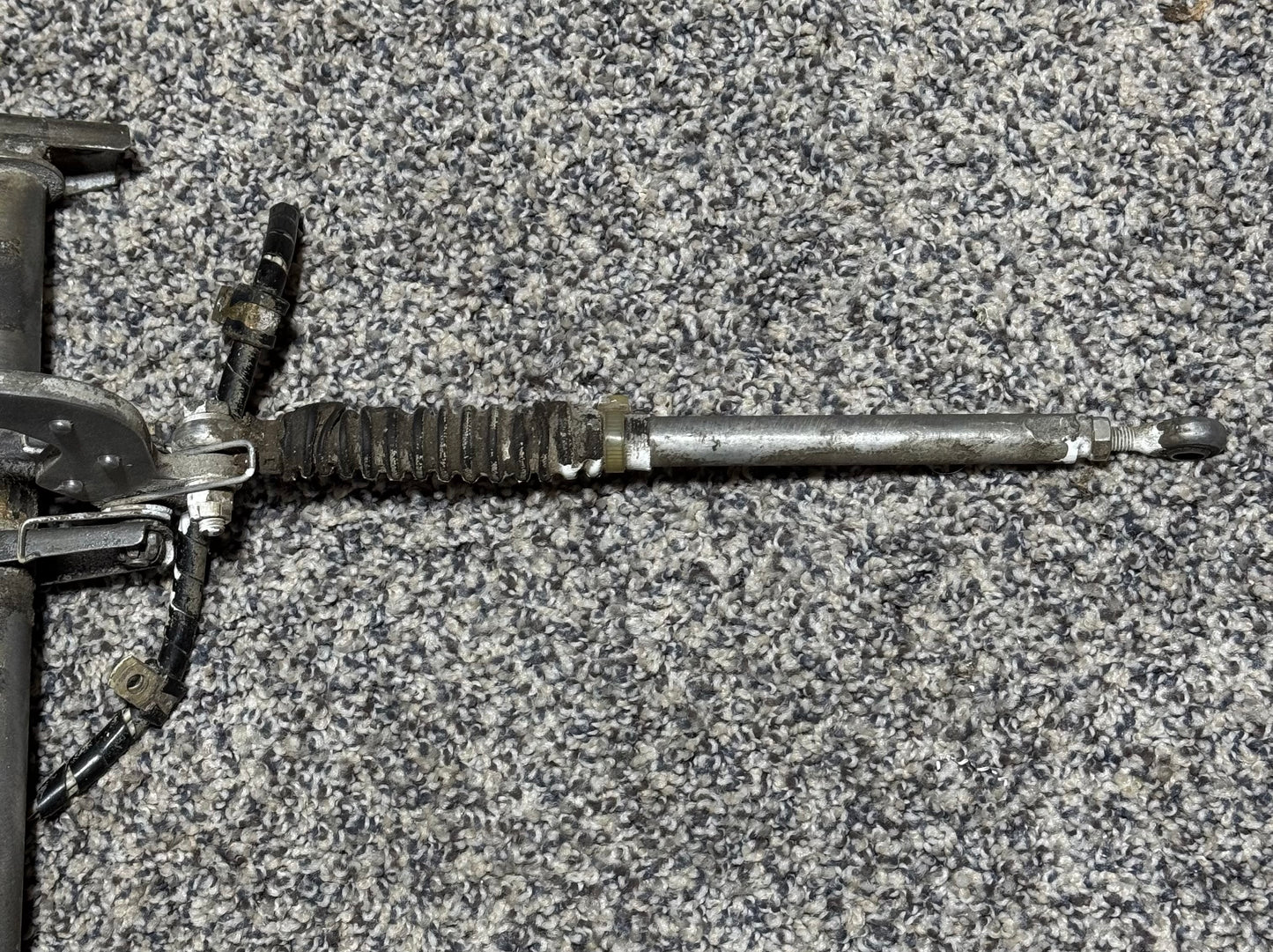 41770-000 Piper PA-31T Nose Gear Idler Support with Hook. (With Switch)