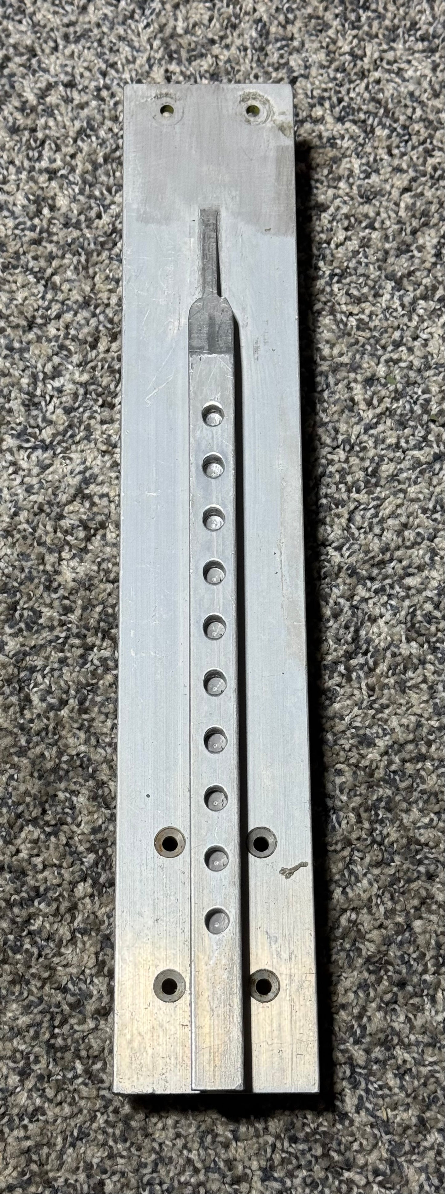 002-430021-61 Beechcraft A36 Bonanza Front Seat Center Rail Track