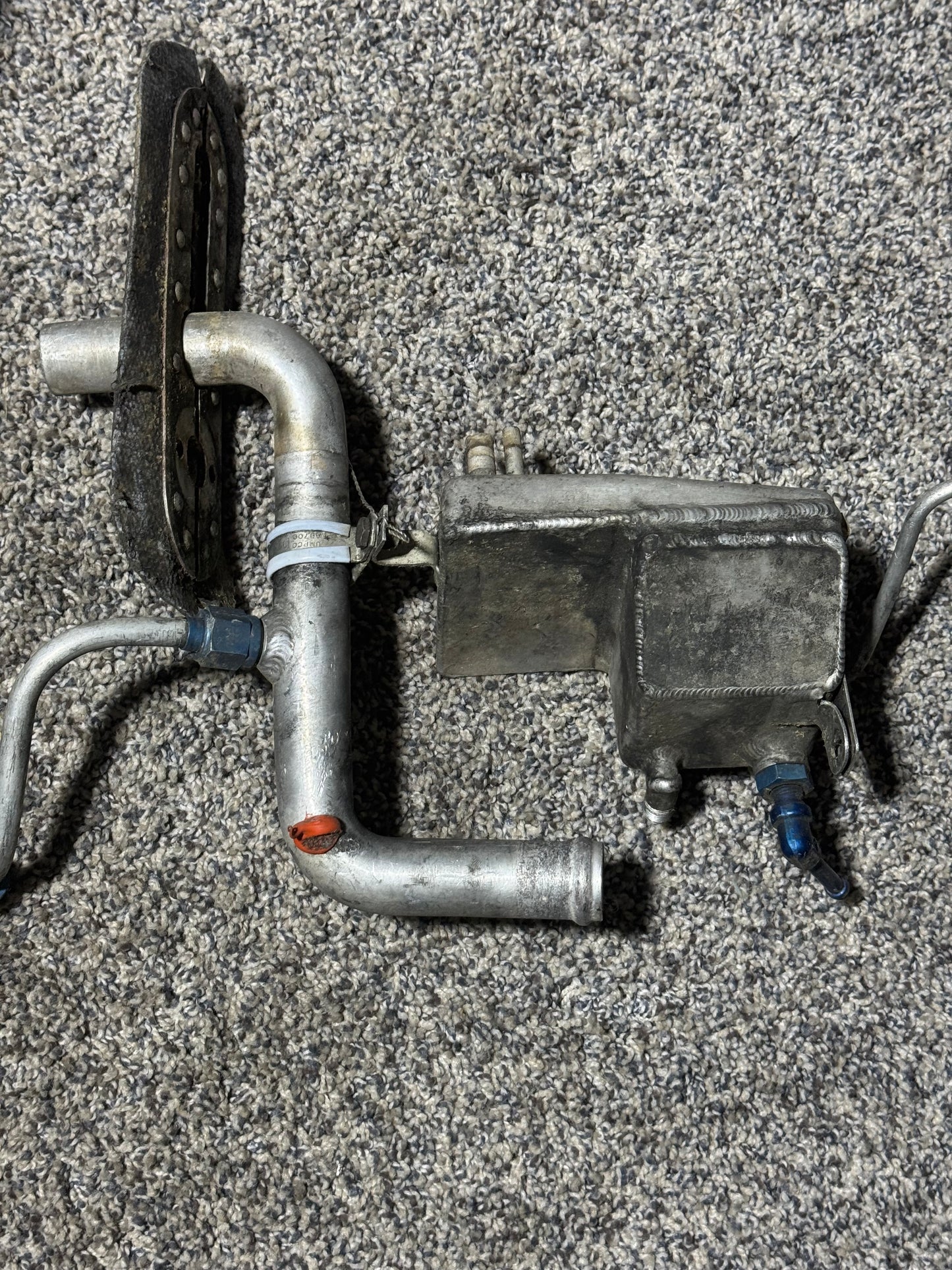 5555000-70 Cessna Engine RH Overboard Fuel Drain Canister