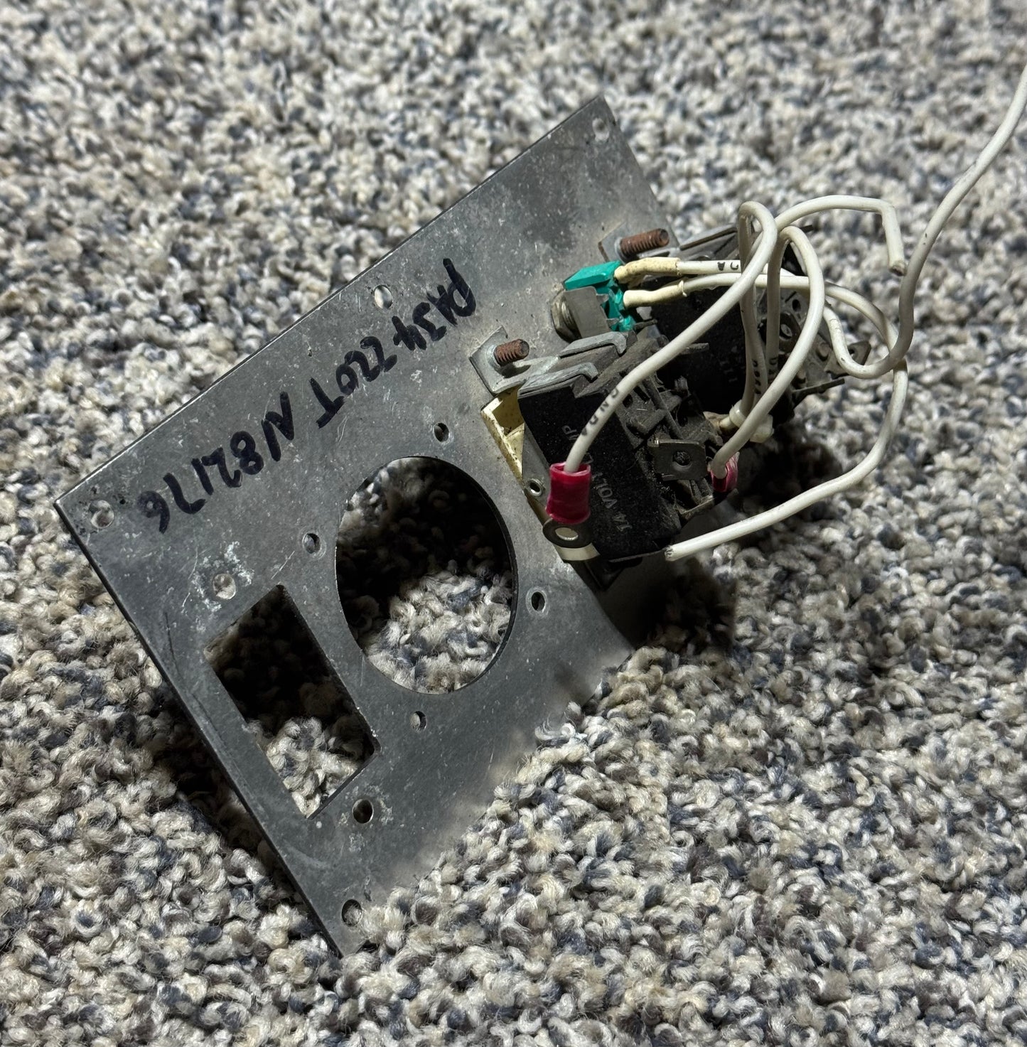PA34-DI-P PA-34-220T Seneca II De-Ice Switch & Gauge Assy