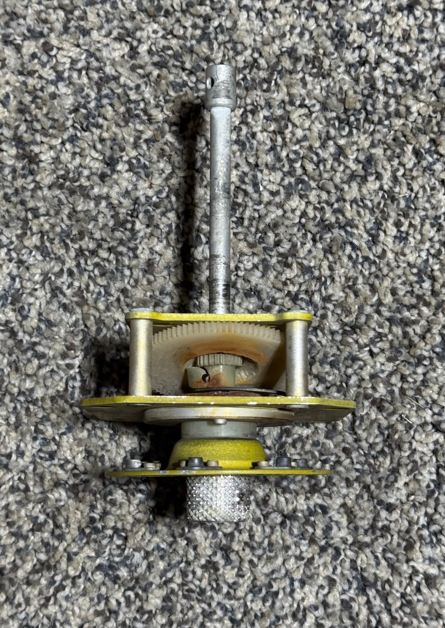 47116-003 Piper PA-31T Rudder Trim Indicator Box Assembly (BROKEN GEAR)