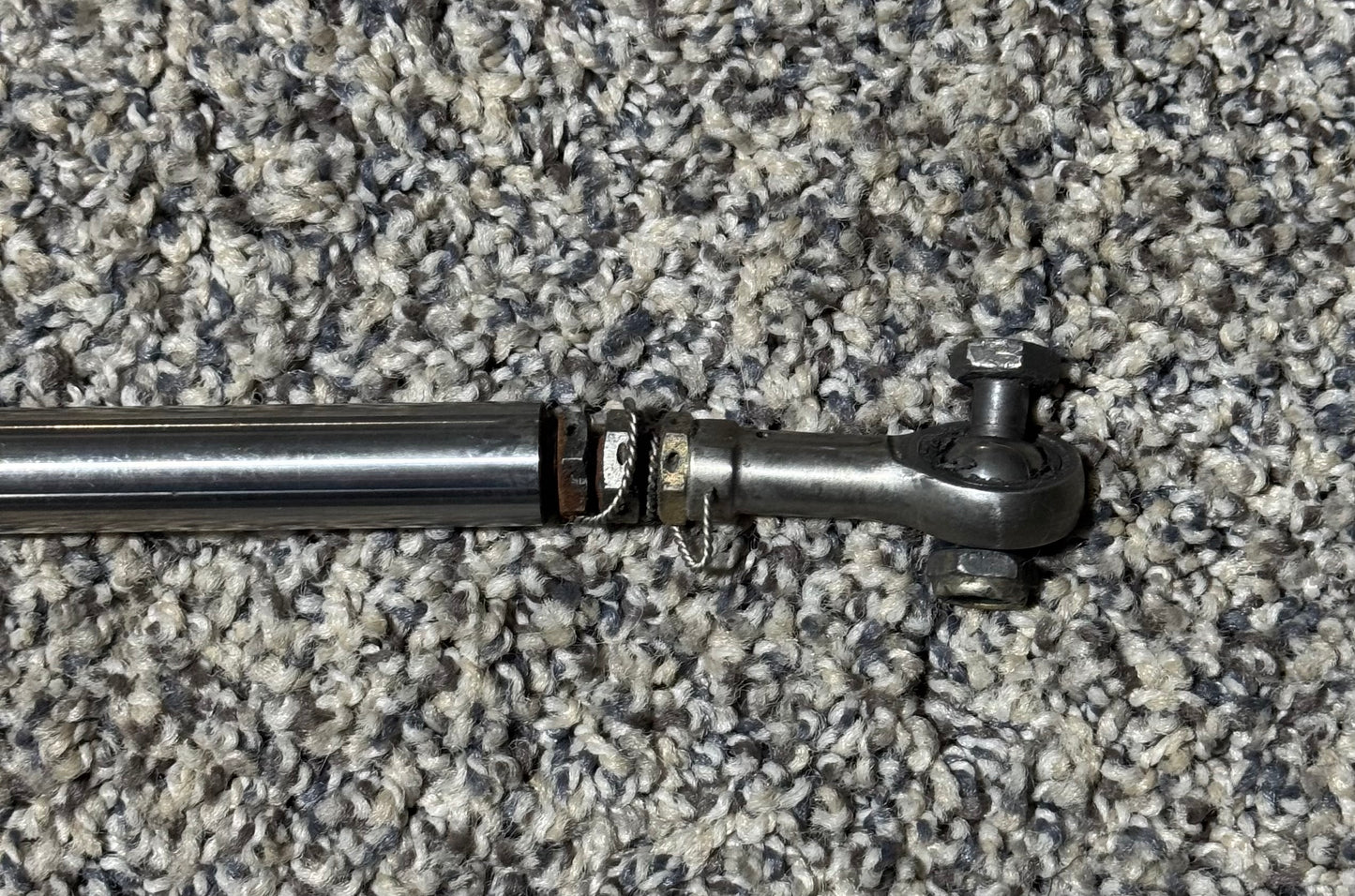 B-31009 Eaton Gas Spring Strut Assy