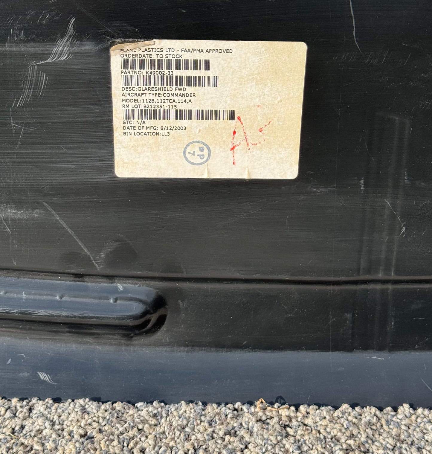 K49002-33 Commander Glareshield FWD Assembly