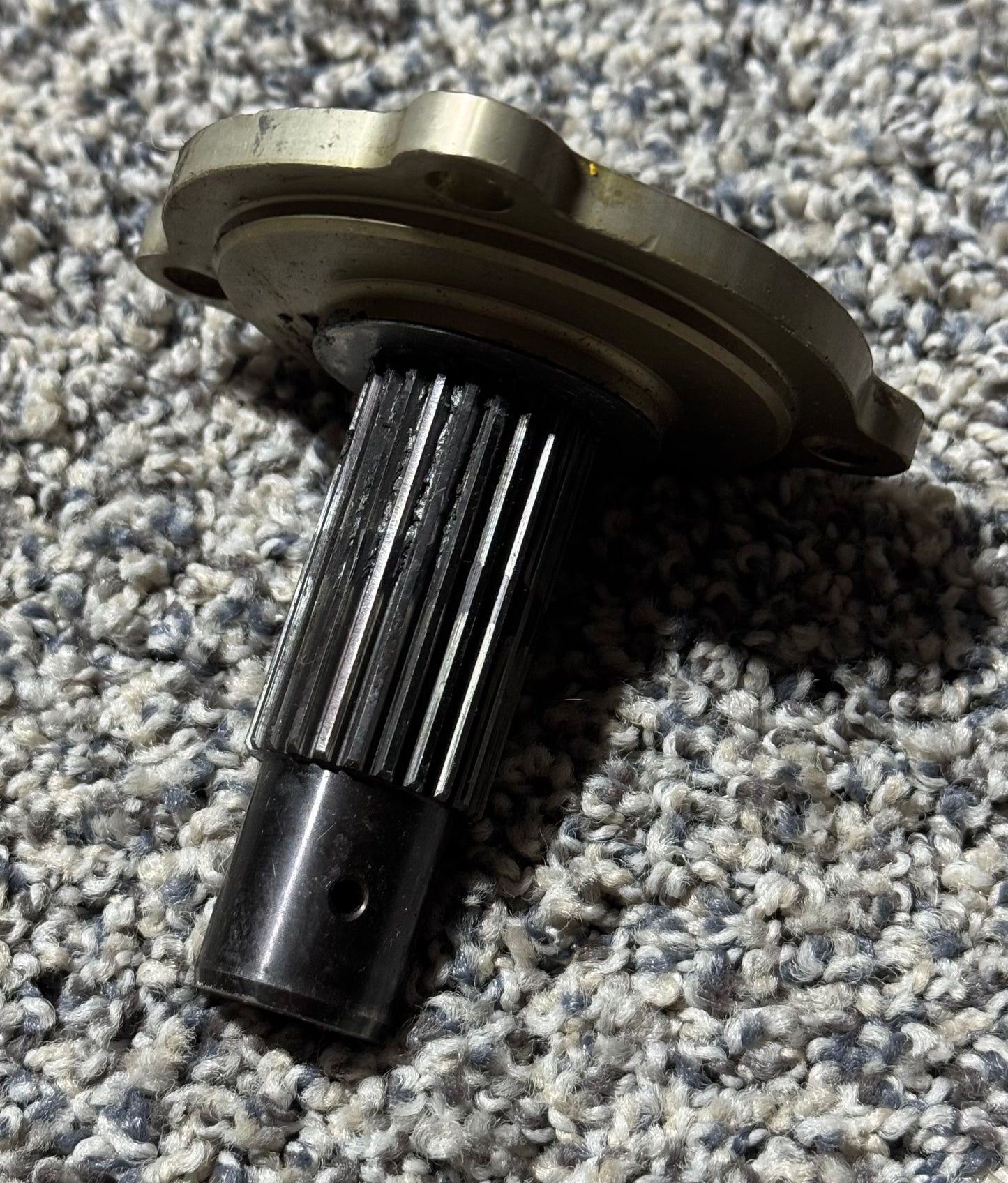 1281018-1 C-182, 210 Cap Actuator Shaft