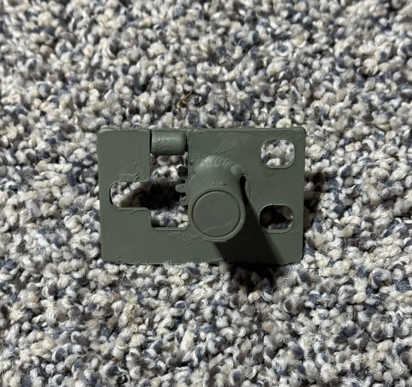 0711694-27 C-210 Cabin Door Clutch Assy