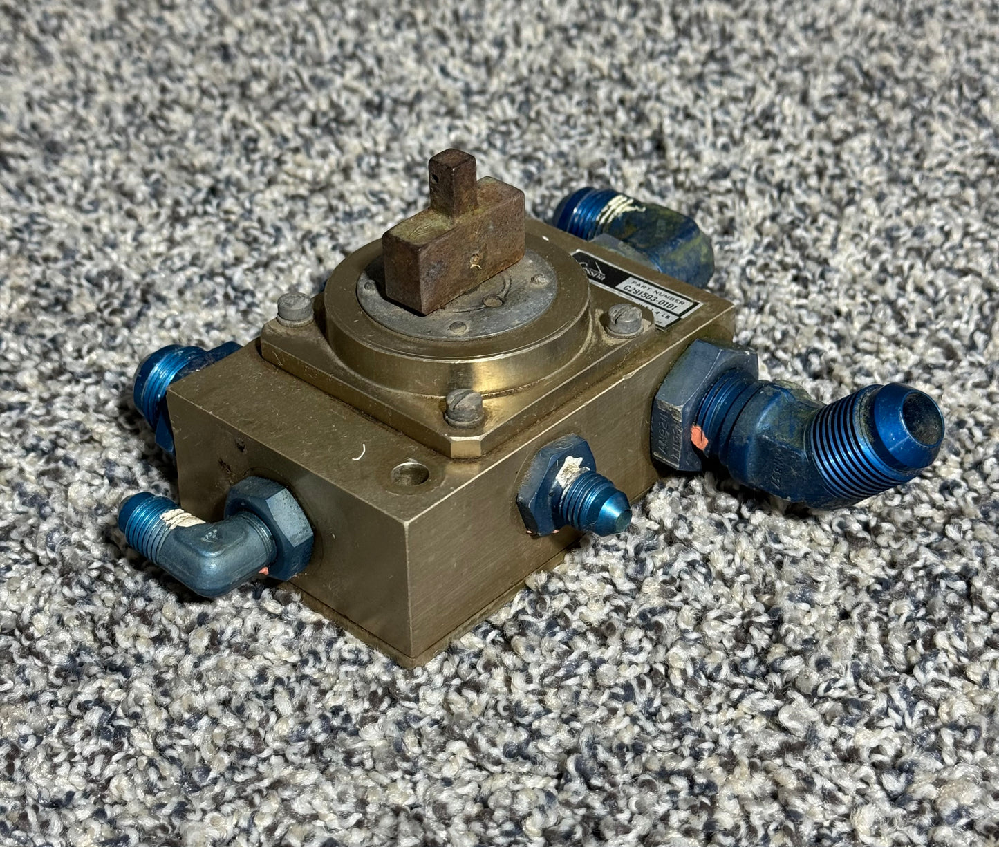 C291503-0101 Cessna 210 Fuel Valve