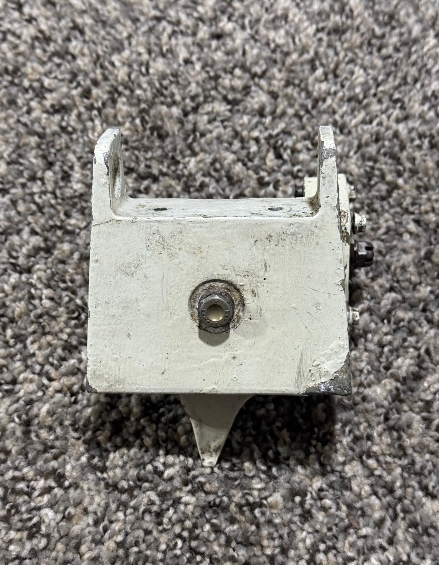 285-220401-7 Elevator Support LH Inboard Hinge