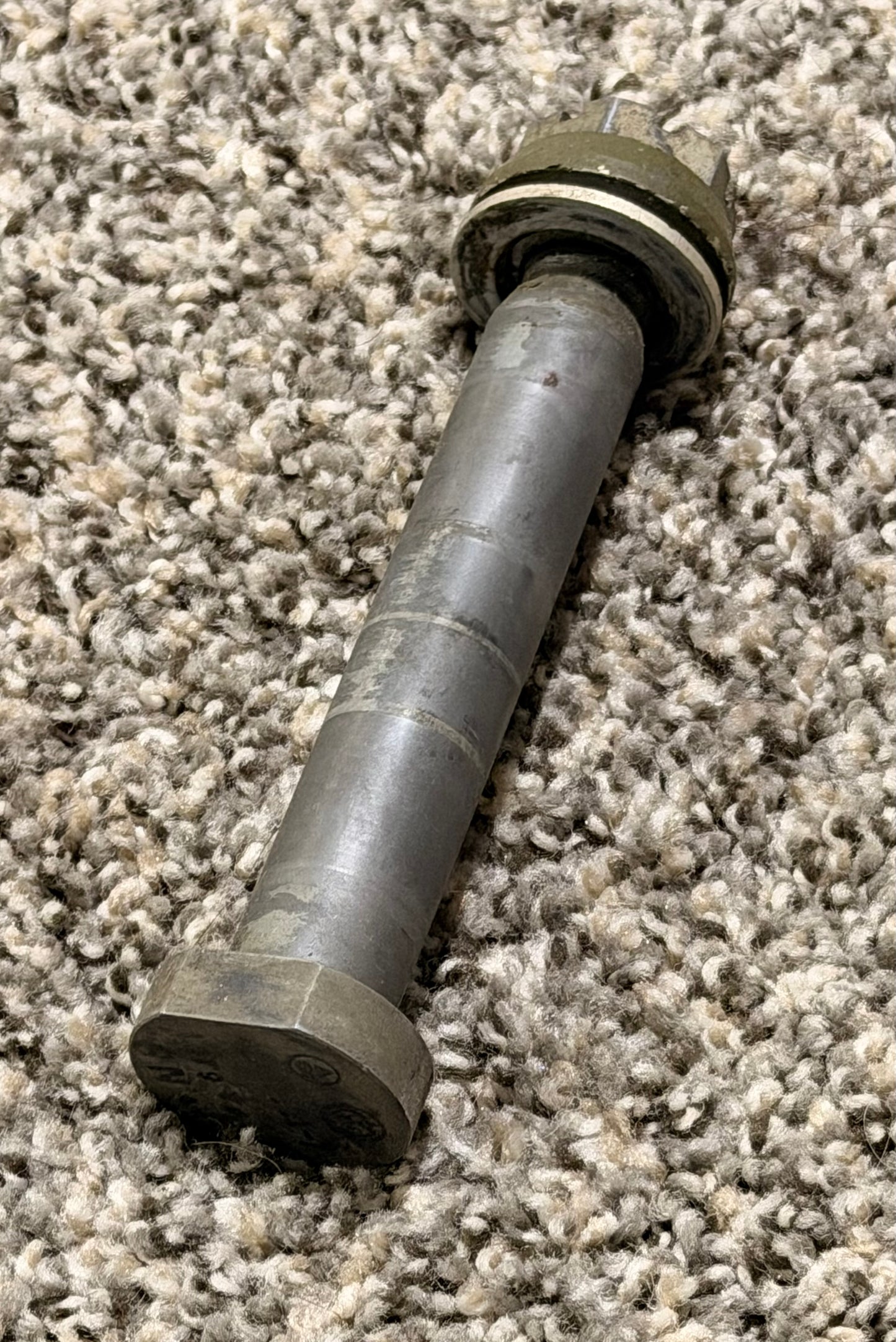 45A7121-7 Bolt