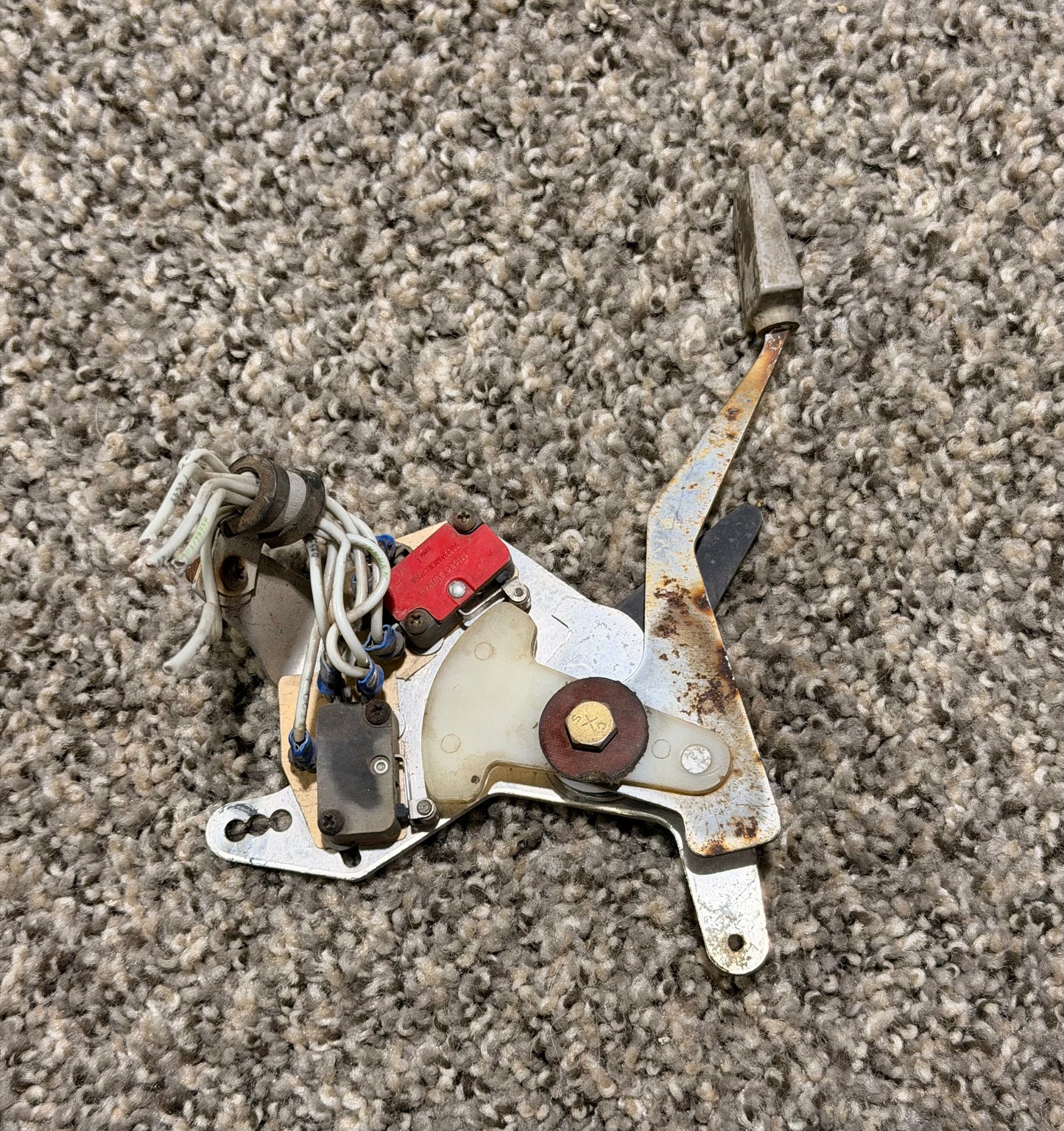 Cessna T210N Flap Selector Assembly