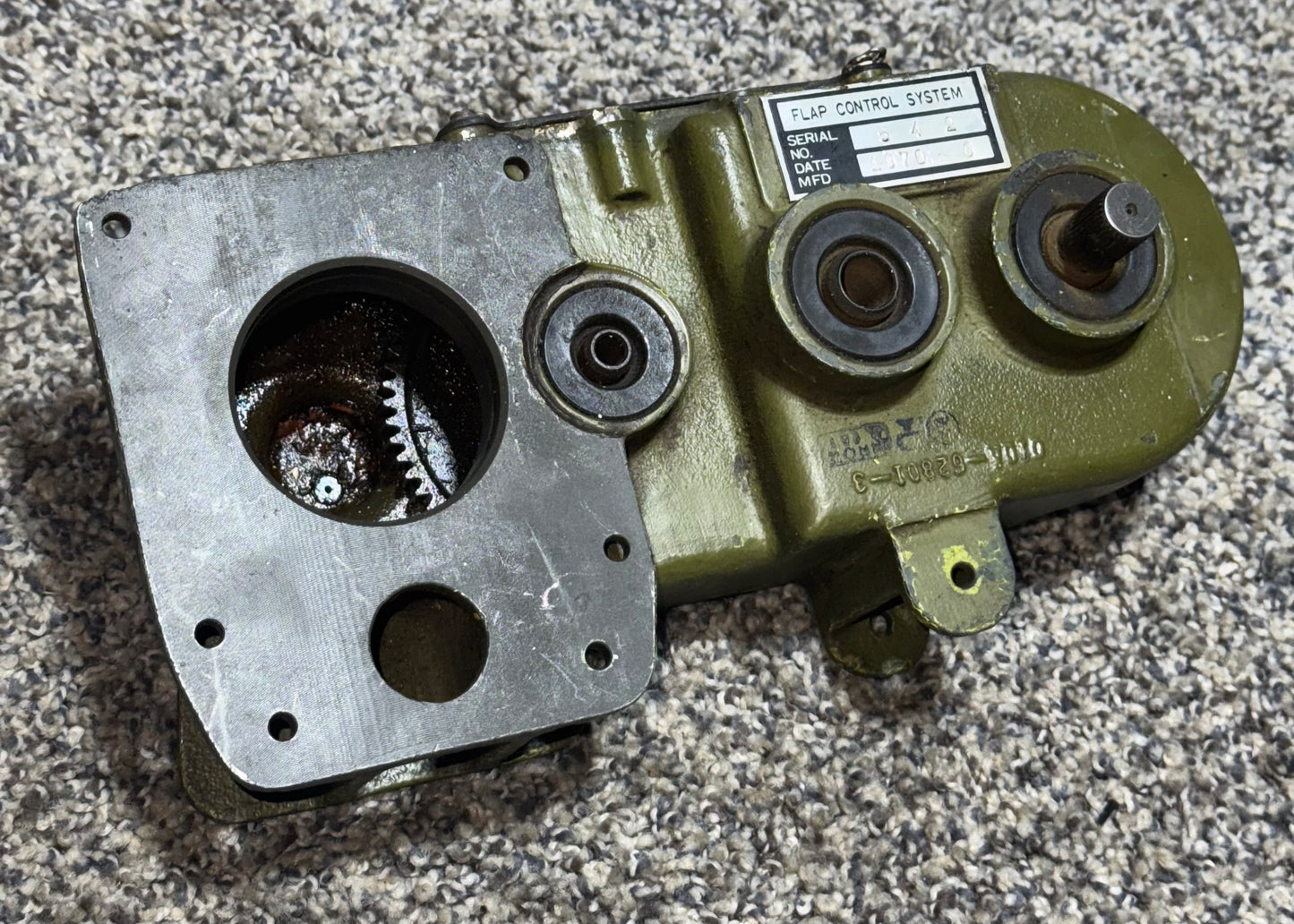 010A-62801 Mitsubishi MU2B Flap Control System Gear Box