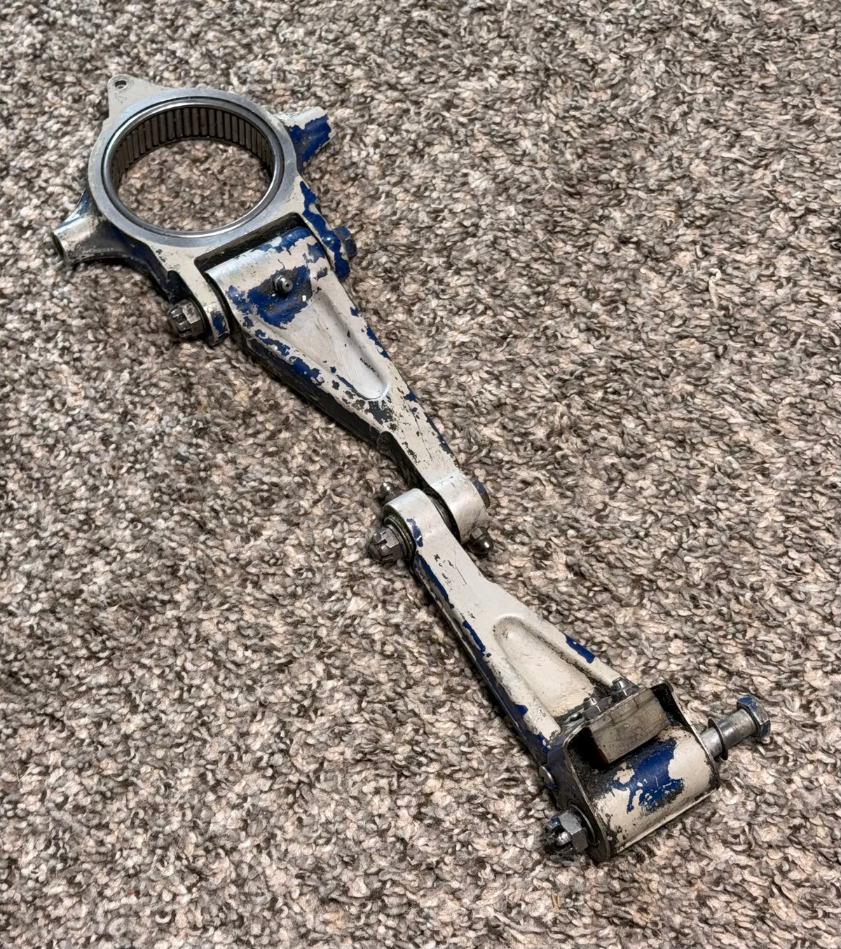 0543011/ 0841000-64/ 0841000-98 Cessna 172 Nose Gear Steering Arm & Nose Gear Torque Link Lower & Upper Assembly