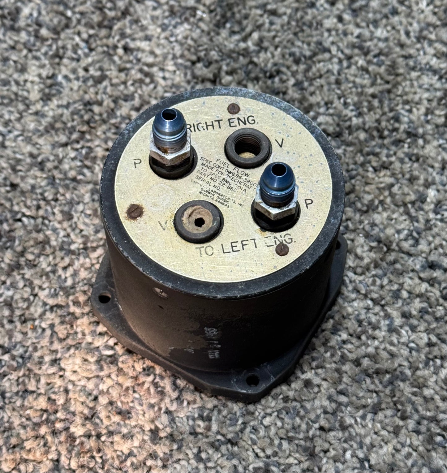 22-868-036-21 Weston Dual Fuel Flow Indicator